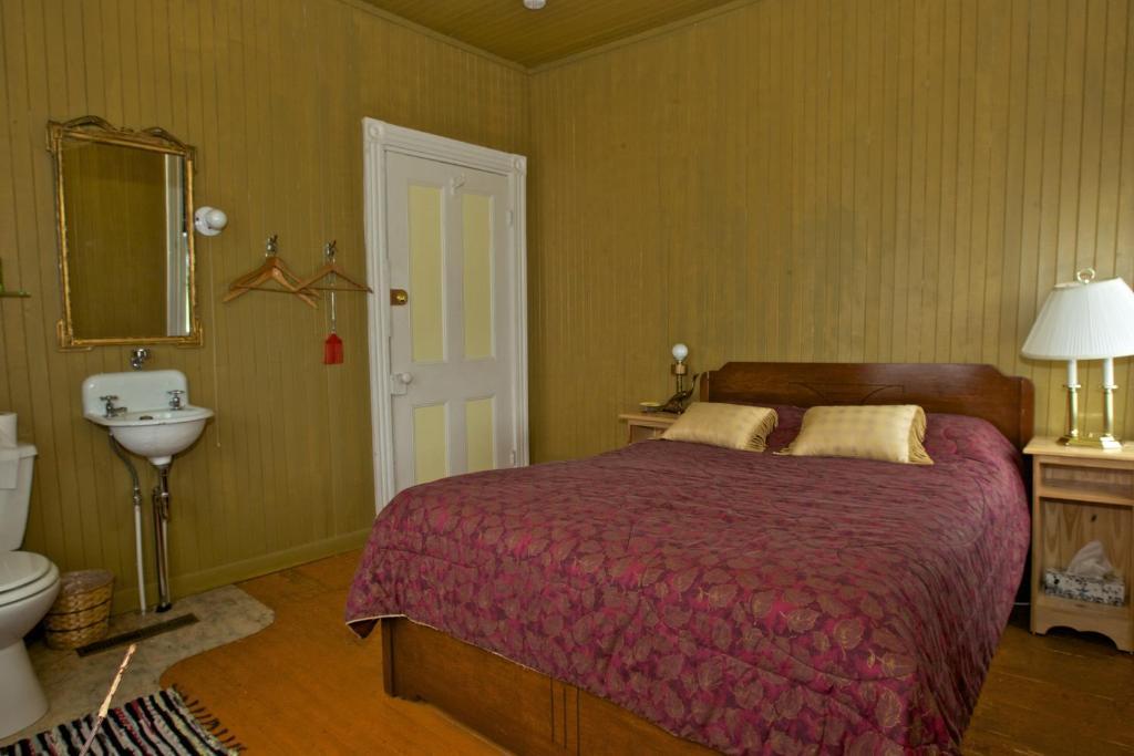 Auberge du Café chez Sam Baie-Sainte-Catherine Chambre photo